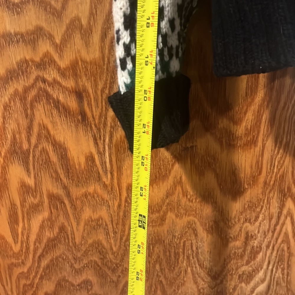 Sweater - Picture 3 of 5